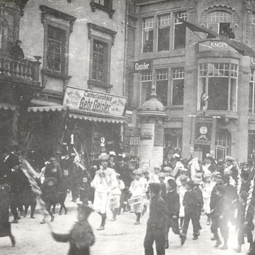 Sommertagszug 1910, Straßenszene, Foto Stadtarchiv