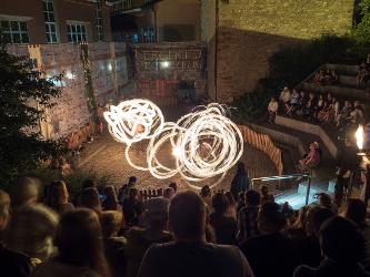 Feuershow, Bild: H.P. Safranek