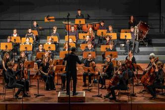 Eine musikalische Reise zum 1050-jährigen Stadtjubiläum mit dem Jugendsinfonieorchester der MuKs Bruchsal.