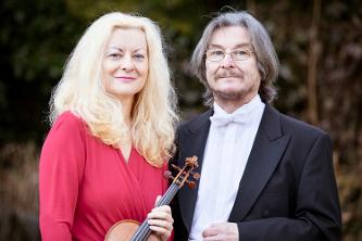 Katrin Ambrosius (Violine und Texte) und Erwin Stein (Flügel).