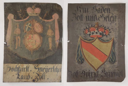 Vorder- und Rückseite des Zollschilds