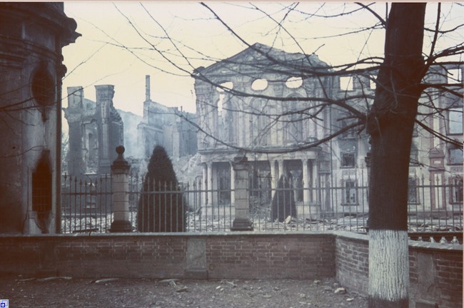 zerstörtes Hauptgebäude des Bruchsaler Schlosses